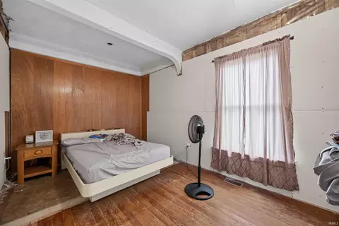 Bedroom - 1325 Fleenor Rd, Mitchell, IN 47446 photo 6 of 6