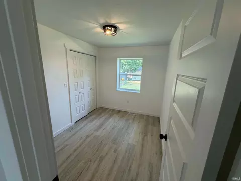 Bedroom - 911 Lafayette Ave, Oolitic, IN 47451 photo 4 of 8