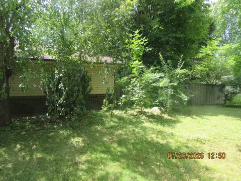 3626 Oak Park Dr, Fort Wayne, IN 46815