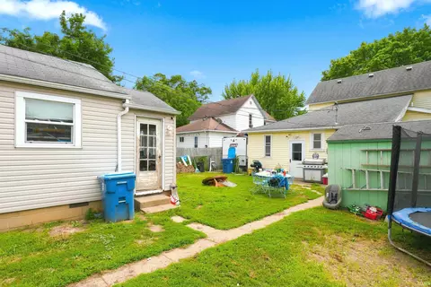 Exterior - 508 E 9th St, Auburn, IN 46706 photo 11 of 13