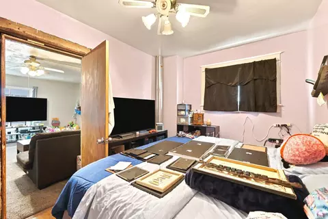 Bedroom - 508 E 9th St, Auburn, IN 46706 photo 3 of 10