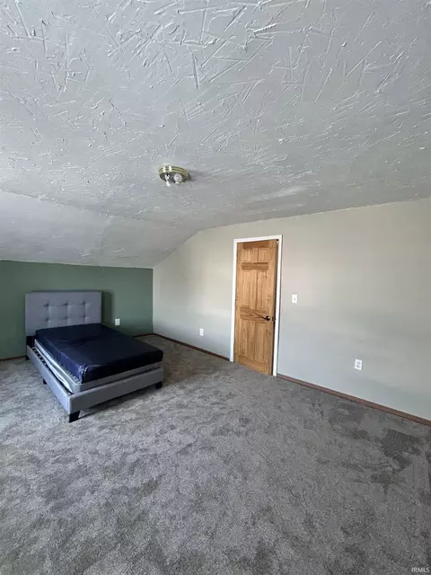 110 N Poplar St, Lagrange, IN 46761 photo 5