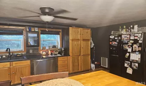 Kitchen - 605 E Jackson St, Flora, IN 46929 photo 4 of 4