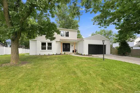 11122 Shalimar Dr, Fort Wayne, IN 46845