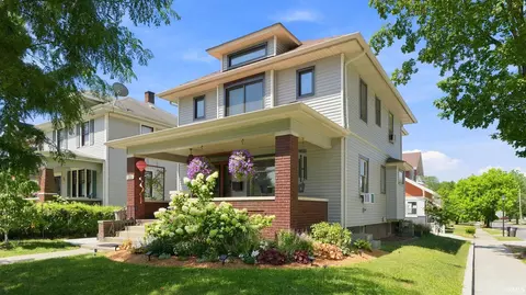 2704 Hoagland Ave, Fort Wayne, IN 46807