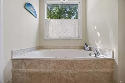 Bath - 1048 E Chris Ln, Bloomington, IN 47401 photo 3 of 7