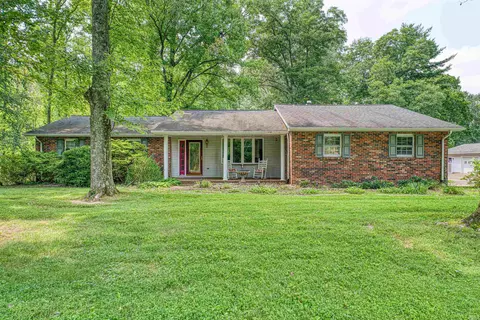 677 Old Plank Rd, Chandler, IN 47610