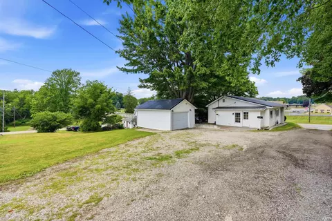 Exterior - 606 E Main St, Albion, IN 46701 photo 6 of 12