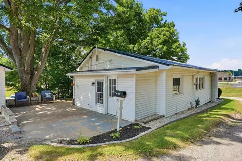 Exterior - 606 E Main St, Albion, IN 46701 photo 7 of 12