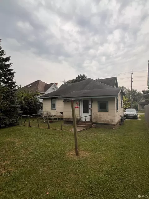 Exterior - 2206 Spring St, New Castle, IN 47362 photo 2 of 5