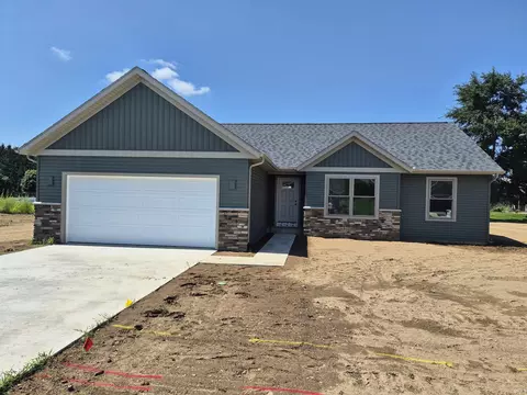 425 N Eastfield Cir, Milford, IN 46542
