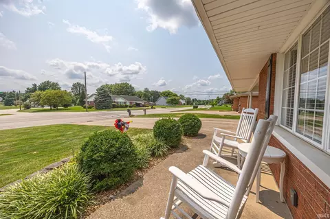 Exterior - 1548 Gregory Ln, Jasper, IN 47546 photo 1 of 10