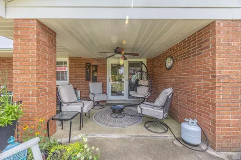 Exterior - 1548 Gregory Ln, Jasper, IN 47546 photo 2 of 10