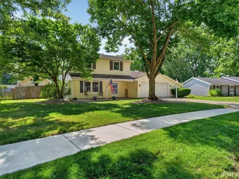 4524 Kingsbury Dr, Fort Wayne, IN 46835