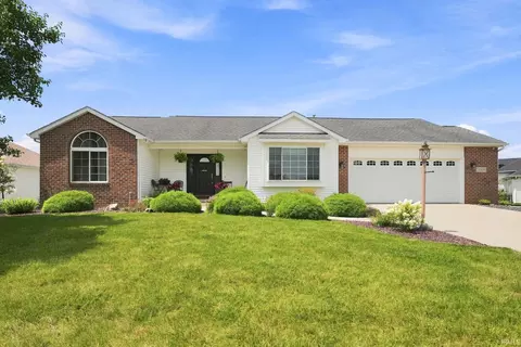 12525 Sonoma Dr, Fort Wayne, IN 46818