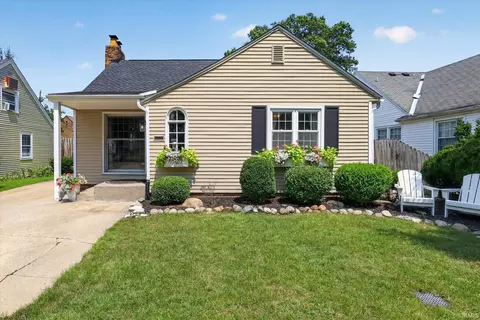1727 Sunnymede Ave, South Bend, IN 46615