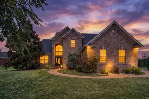 5688 Victoria Bluffs Dr, Newburgh, IN 47630