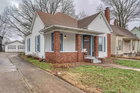 423 N 3rd St, Boonville, IN 47601