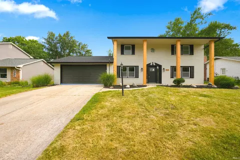 5225 Dial Dr, Fort Wayne, IN 46815