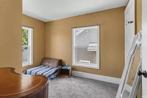 Bedroom - 1009 Ewing Ave, South Bend, IN 46613 photo 4 of 5
