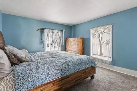 Bedroom - 1009 Ewing Ave, South Bend, IN 46613 photo 2 of 5