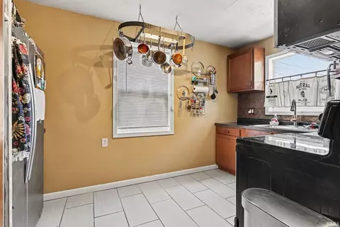 Kitchen - 1009 Ewing Ave, South Bend, IN 46613 photo 4 of 4