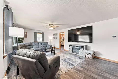 Living - 206 W Jackson St, Monroe, IN 46772 photo 1 of 2