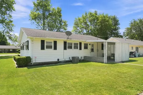 Exterior - 206 W Jackson St, Monroe, IN 46772 photo 3 of 5