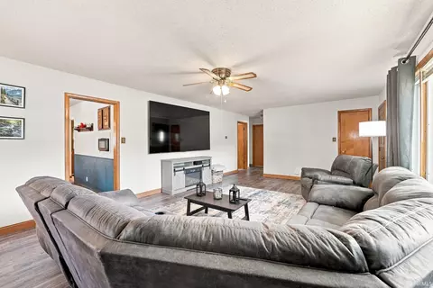 Living - 206 W Jackson St, Monroe, IN 46772 photo 2 of 2