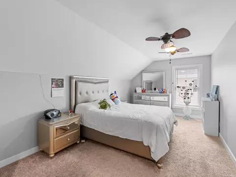 Bedroom - 5540 Brompton Dr, Newburgh, IN 47630 photo 3 of 4