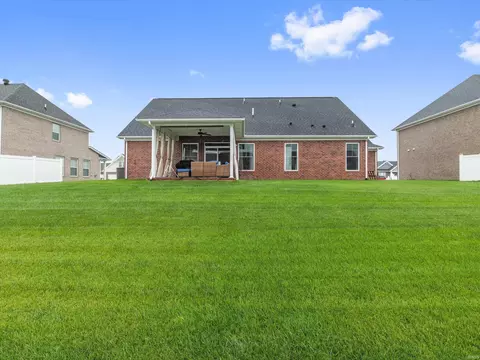Exterior - 5540 Brompton Dr, Newburgh, IN 47630 photo 5 of 7