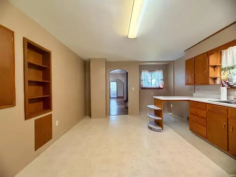 Other - 307 E Spring St, Bluffton, IN 46714 photo 1 of 7