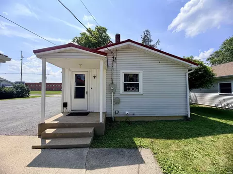 Exterior - 307 E Spring St, Bluffton, IN 46714 photo 7 of 11