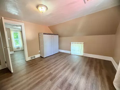Bedroom - 307 E Spring St, Bluffton, IN 46714 photo 3 of 4