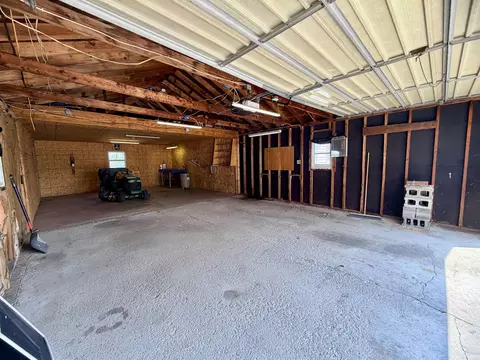 Other - 307 E Spring St, Bluffton, IN 46714 photo 6 of 7