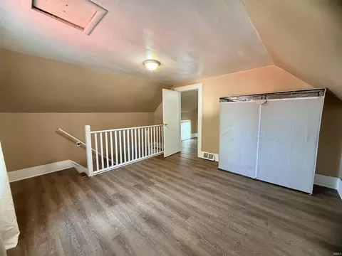 Bedroom - 307 E Spring St, Bluffton, IN 46714 photo 4 of 4