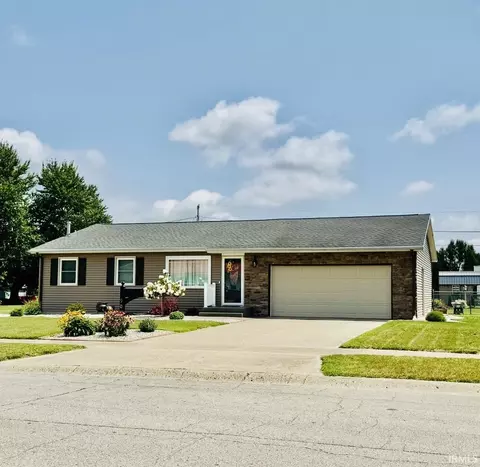 909 Clover St, Rochester, IN 46975