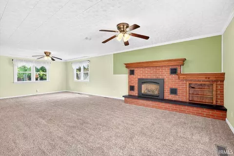 Living - 108 Mohawk Dr, Flora, IN 46929 photo 6 of 7