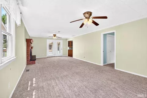 Living - 108 Mohawk Dr, Flora, IN 46929 photo 5 of 7