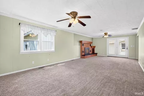 Living - 108 Mohawk Dr, Flora, IN 46929 photo 4 of 7