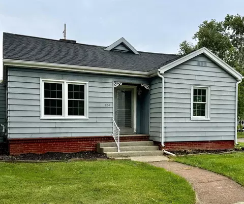 204 S Kingston Rd, Plymouth, IN 46563