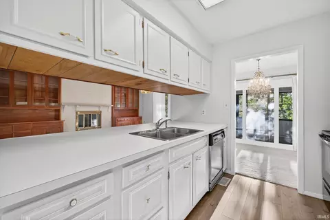 Kitchen - 1529 E Dunstan Dr, Bloomington, IN 47401 photo 3 of 3