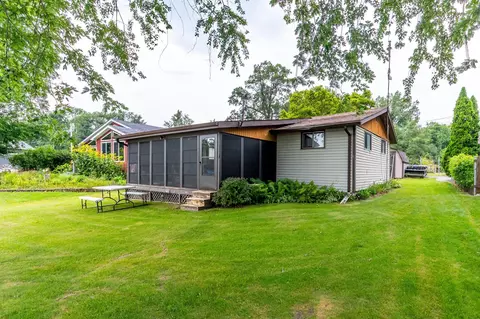 75 Lane 100 Hogback Lk, Angola, IN 46703