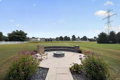Exterior - 51160 Elm Rd, Granger, IN 46530 photo 2 of 2