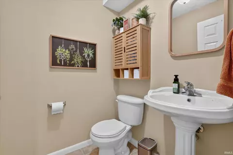 Bath - 51160 Elm Rd, Granger, IN 46530 photo 3 of 3