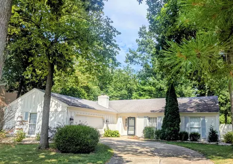 5114 W Arlington Park Blvd, Fort Wayne, IN 46835