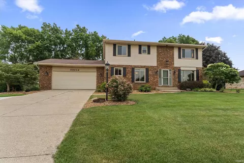 59214 Park Shore Dr, Elkhart, IN 46517
