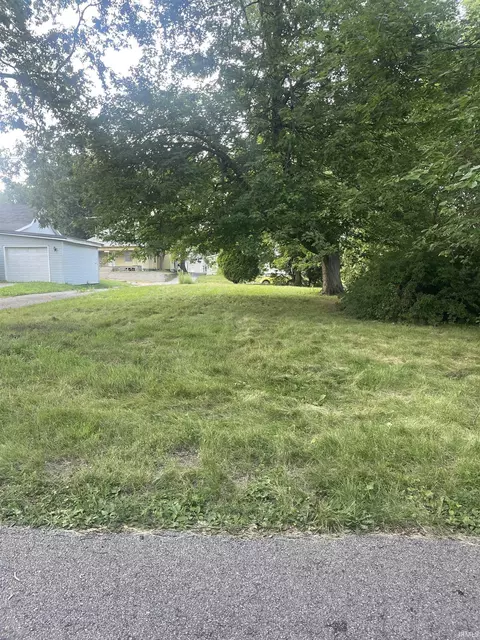 1614 E Market St, Warsaw, IN 46580
