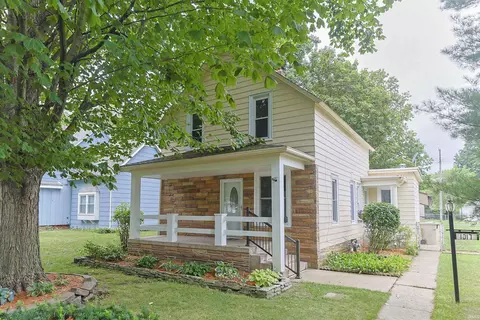 1017 S 26th St, South Bend, IN 46615