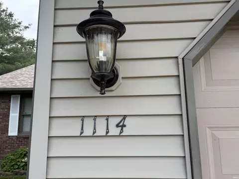 Exterior - 1114 E Berkshire Ct, Bloomington, IN 47401 photo 2 of 2